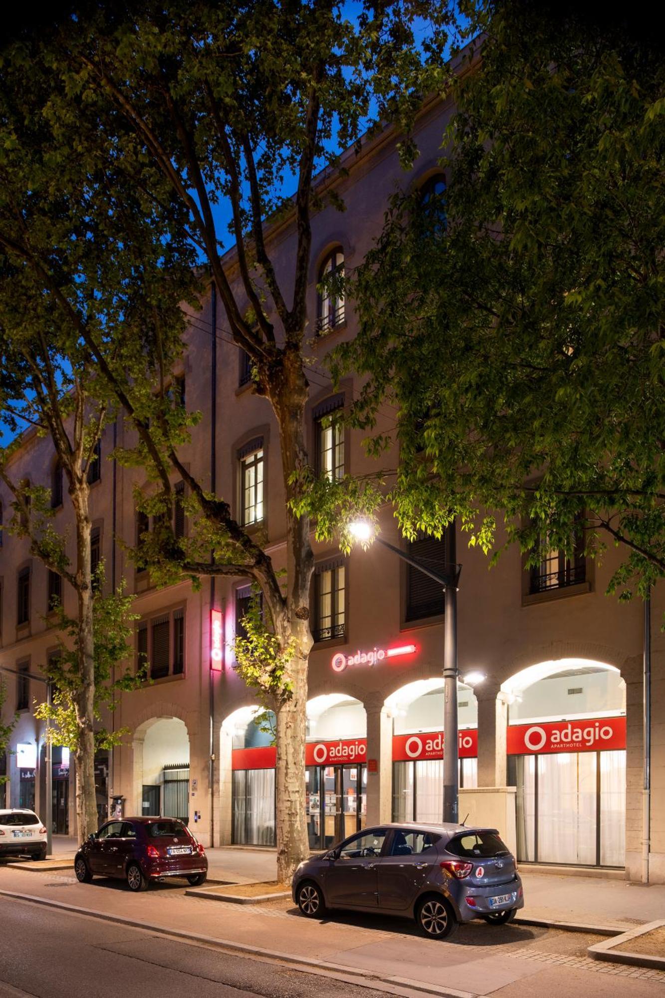Aparthotel Adagio Lyon Patio Confluence Екстер'єр фото